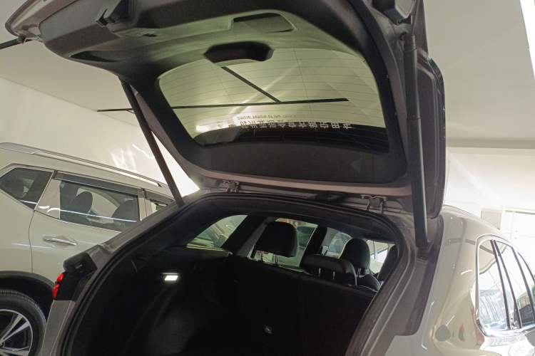 Used Geely Auto Monjaro L 2024 2.0TD High-Power Automatic Two-Wheel Drive Skyline Edition Trunk