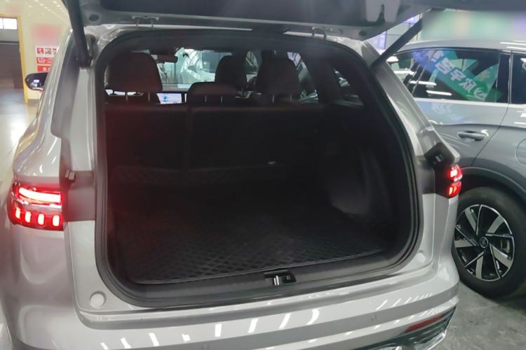 Used Geely Auto Monjaro L 2024 2.0TD High-Power Automatic Two-Wheel Drive Yunqi Version Trunk