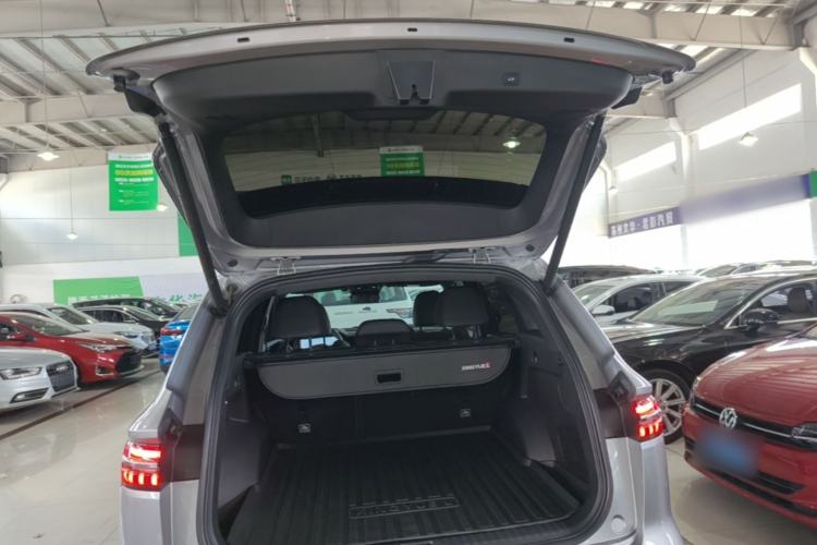 Used Geely Auto Monjaro L 2024 2.0TD High-Power Automatic Two-Wheel Drive Skyline Edition Trunk