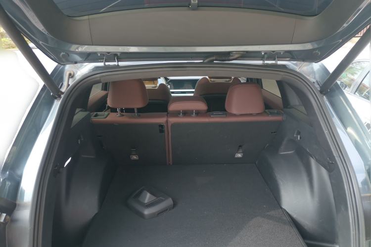 Used Geely Auto Monjaro L 2024 2.0TD High-Power Automatic Two-Wheel Drive Yunqi Version Trunk