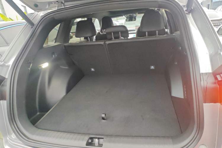 Used Geely Auto Monjaro L 2024 2.0TD High-Power Automatic Two-Wheel Drive Skyline Edition Trunk