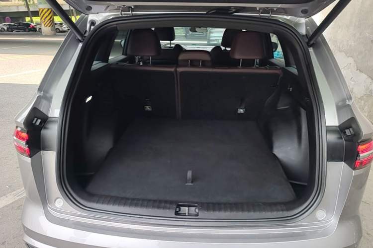 Used Geely Auto Monjaro L 2024 2.0TD High-Power Automatic Two-Wheel Drive Yunqi Version Trunk