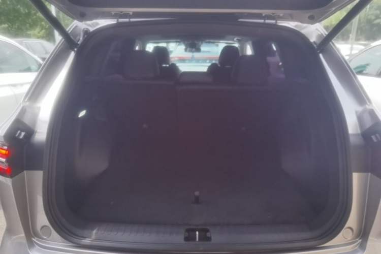 Used Geely Auto Monjaro L 2024 2.0TD DCT EVO Two-Wheel Drive Long-Range Version Trunk