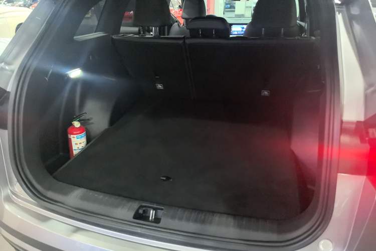 Used Geely Auto Monjaro L 2024 2.0TD DCT EVO Two-Wheel Drive Long-Range Version Trunk
