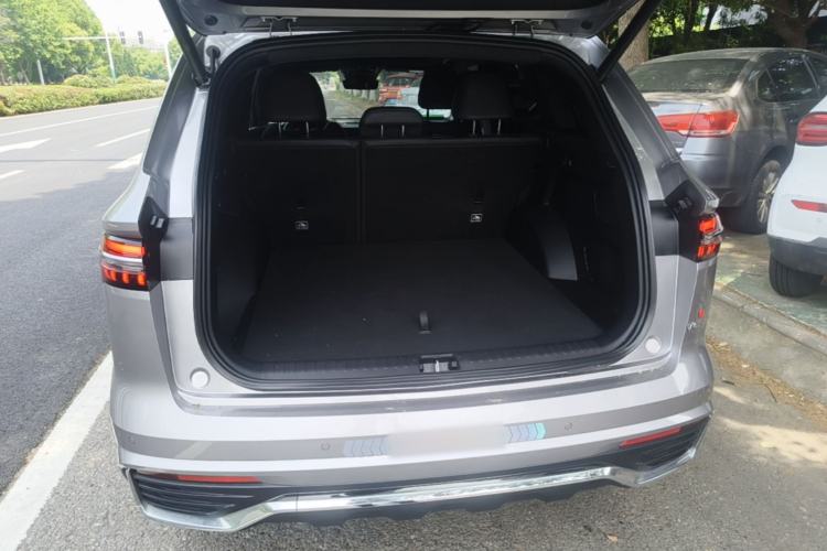 Used Geely Auto Monjaro L 2024 2.0TD High-Power Automatic Two-Wheel Drive Skyline Edition Trunk