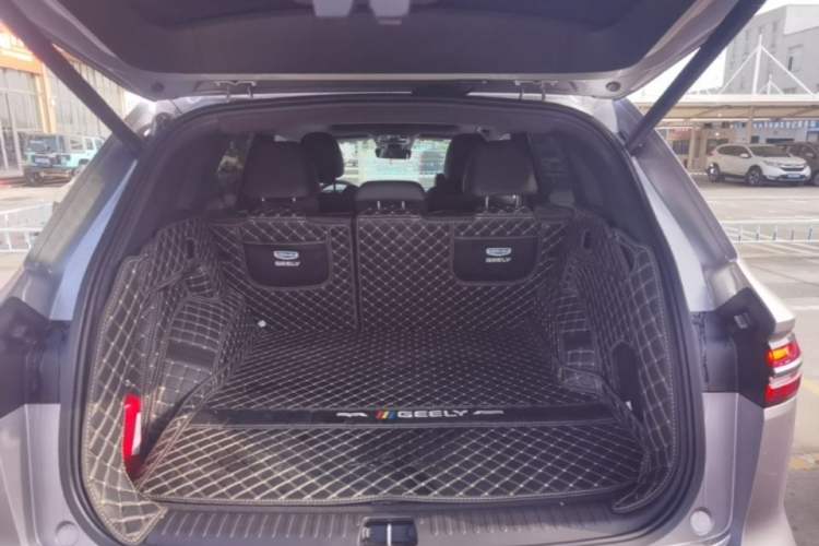 Used Geely Auto Monjaro L 2024 2.0TD High-Power Automatic Two-Wheel Drive Skyline Edition Trunk