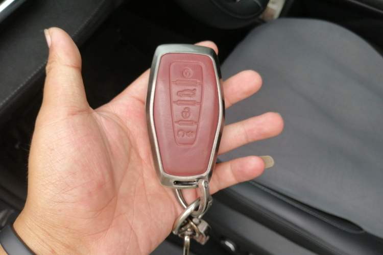 Used Geely Auto Monjaro L 2024 2.0TD High-Power Automatic Two-Wheel Drive Skyline Edition Vehicle Key