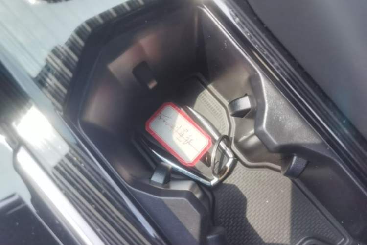 Used Geely Auto Monjaro L 2024 2.0TD DCT EVO Two-Wheel Drive Long-Range Version Vehicle Key