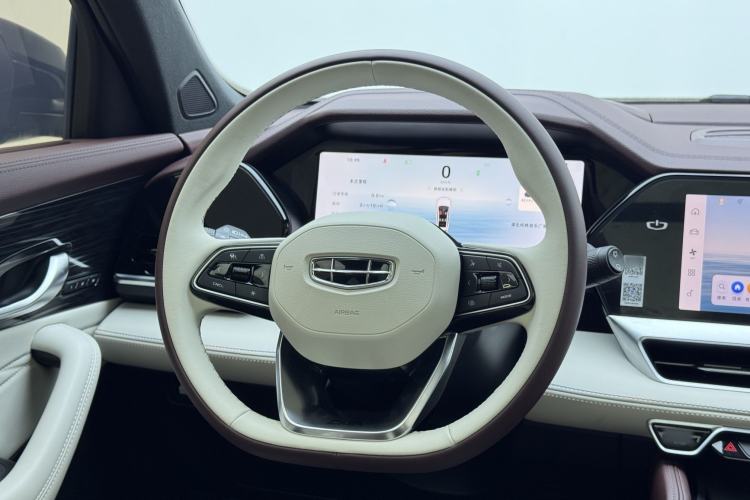 Used Geely Auto Monjaro L 2024 2.0TD High-Power Automatic Two-Wheel Drive Yunqi Version Interior 2
