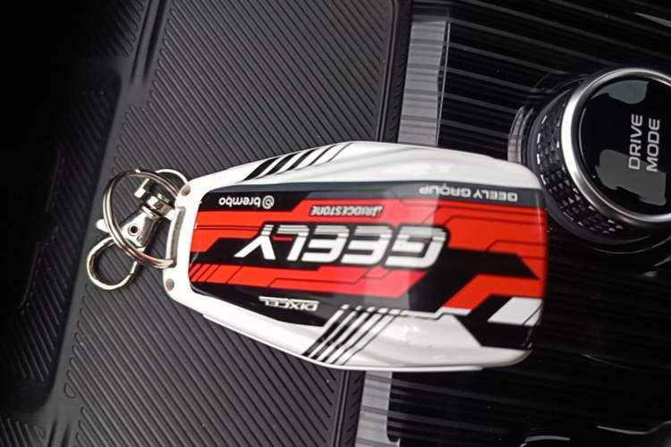 Used Geely Auto Monjaro L 2024 2.0TD High-Power Automatic Two-Wheel Drive Skyline Edition Vehicle Key