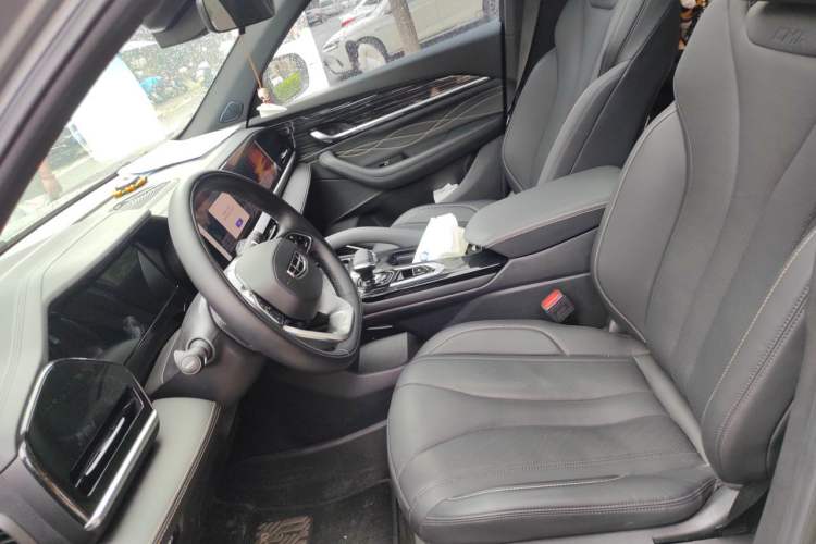 Used Geely Auto Monjaro L 2024 2.0TD DCT EVO Two-Wheel Drive Long-Range Version Left Front Seat