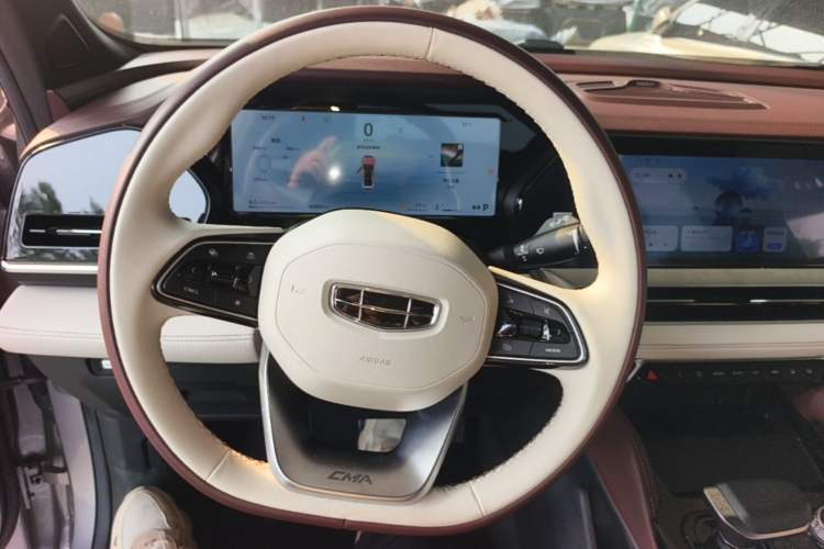 Used Geely Auto Monjaro L 2024 2.0TD High-Power Automatic Two-Wheel Drive Yunqi Version Steering Wheel