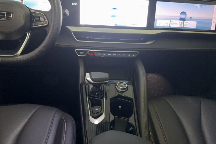 Used Geely Auto Monjaro L 2024 2.0TD DCT EVO Two-Wheel Drive Long-Range Version Audio And AC Panel