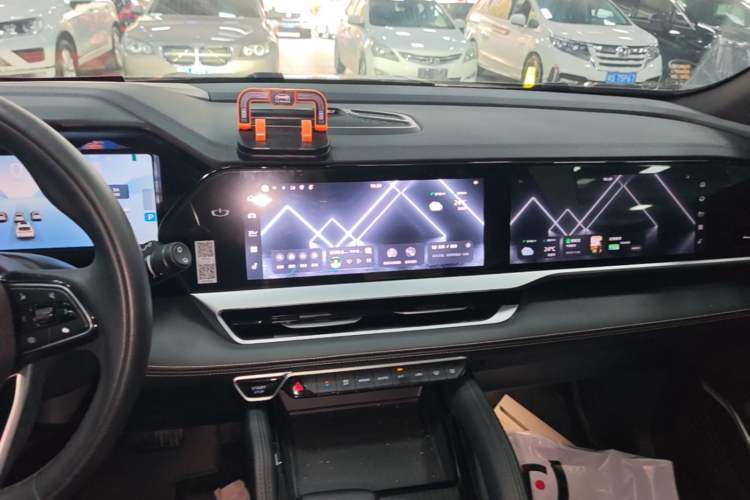 Used Geely Auto Monjaro L 2024 2.0TD DCT EVO Two-Wheel Drive Long-Range Version Audio And AC Panel