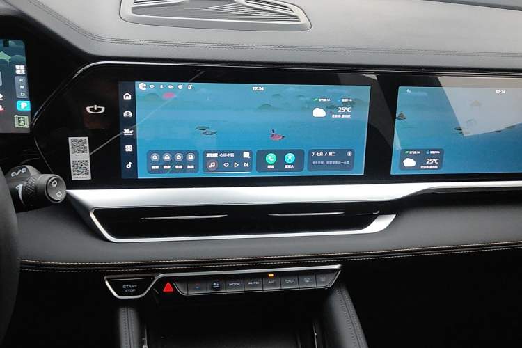 Used Geely Auto Monjaro L 2024 2.0TD DCT EVO Two-Wheel Drive Long-Range Version Audio And AC Panel