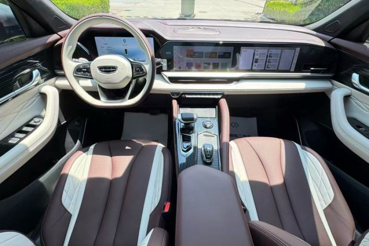 Used Geely Auto Monjaro L 2024 2.0TD High-Power Automatic Two-Wheel Drive Yunqi Version Audio And AC Panel