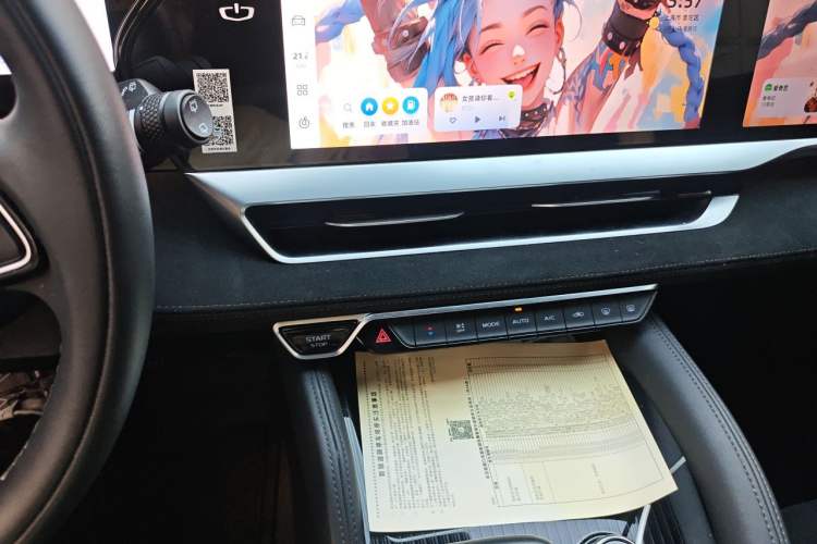 Used Geely Auto Monjaro L 2024 2.0TD High-Power Automatic Two-Wheel Drive Skyline Edition Audio And AC Panel