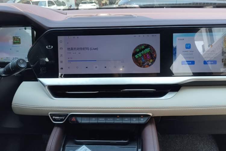 Used Geely Auto Monjaro L 2024 2.0TD High-Power Automatic Two-Wheel Drive Yunqi Version Audio And AC Panel