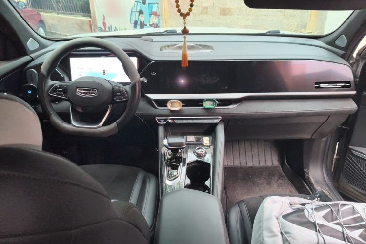 Used Geely Auto Monjaro L 2024 2.0TD High-Power Automatic Two-Wheel Drive Skyline Edition Center Console