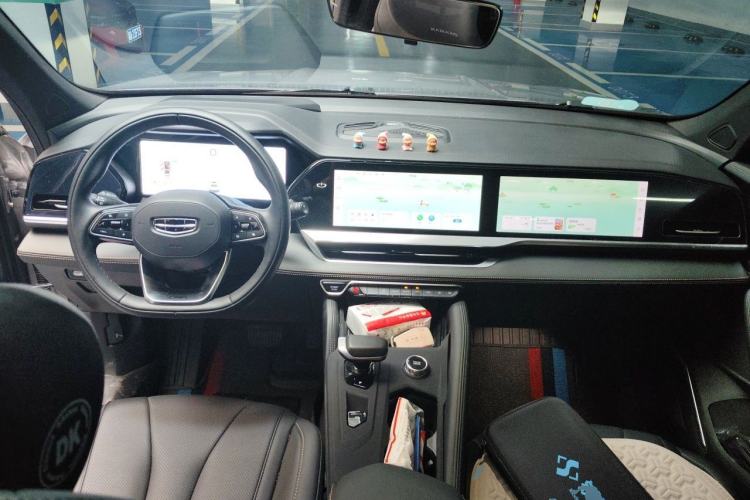 Used Geely Auto Monjaro L 2024 2.0TD DCT EVO Two-Wheel Drive Long-Range Version Center Console