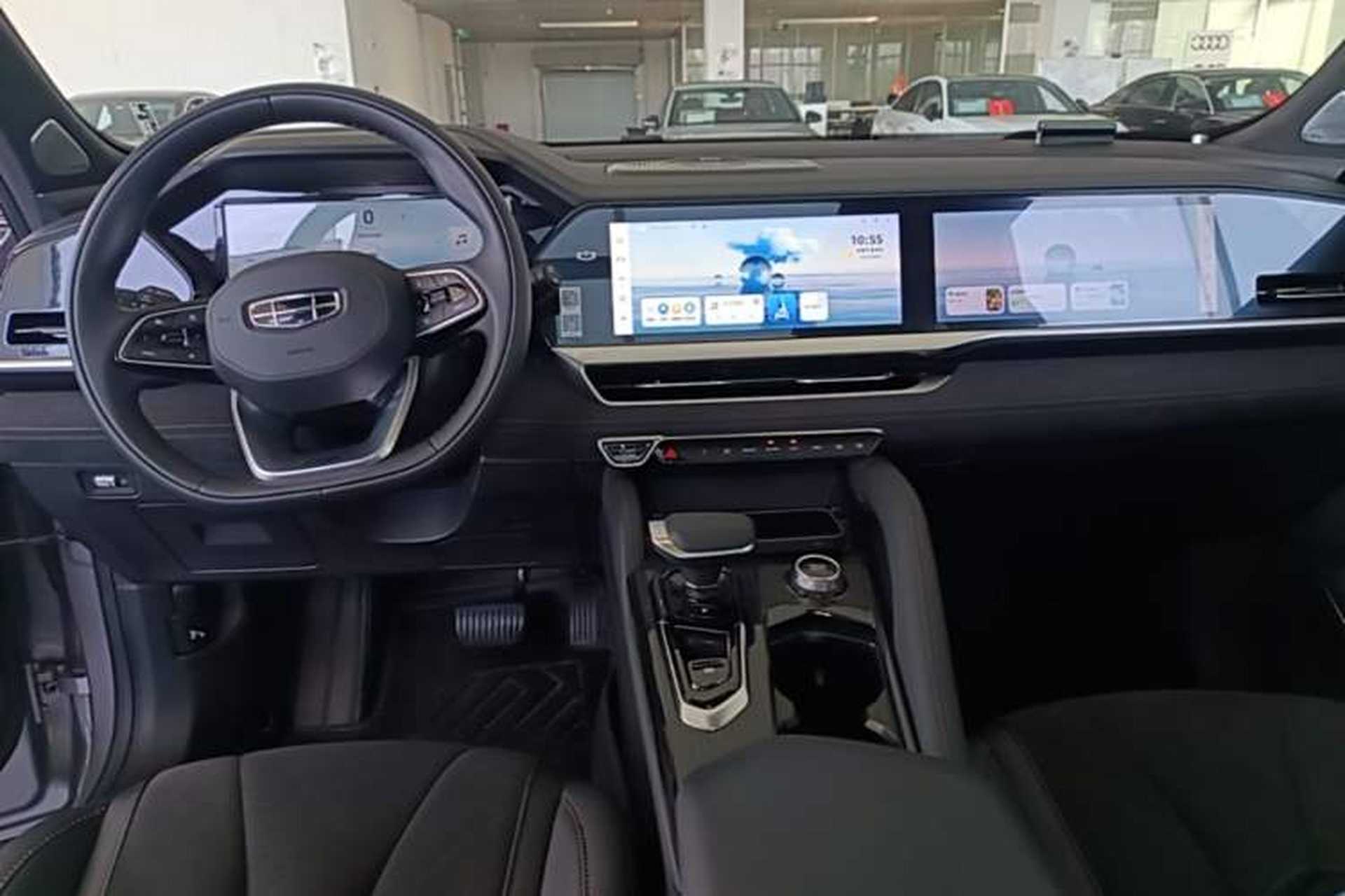 Used Geely Auto Monjaro L 2024 2.0TD High-Power Automatic Two-Wheel Drive Skyline Edition Center Console