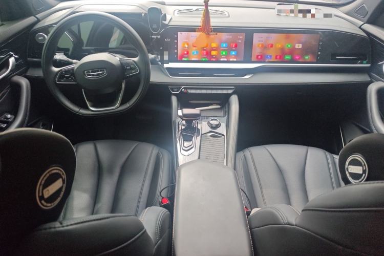 Used Geely Auto Monjaro L 2024 2.0TD DCT EVO Two-Wheel Drive Long-Range Version Center Console