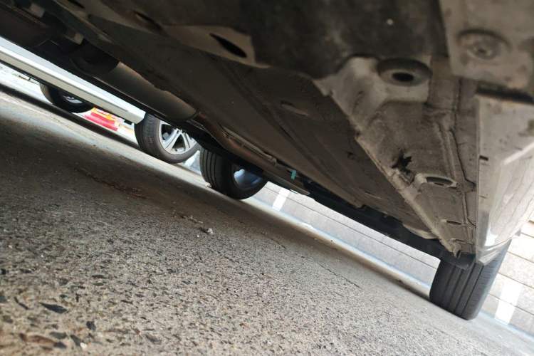 Used Geely Auto Monjaro L 2024 2.0TD High-Power Automatic Two-Wheel Drive Skyline Edition Chassis Front Left