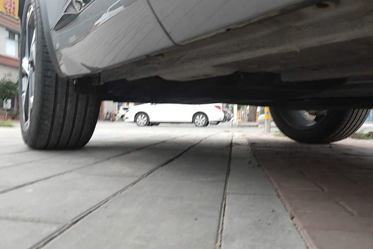 Used Geely Auto Monjaro L 2024 2.0TD DCT EVO Two-Wheel Drive Long-Range Version Chassis Front Right