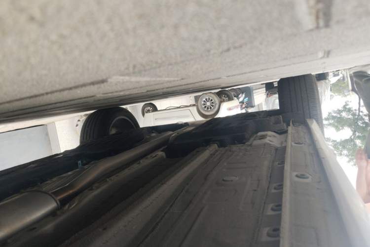 Used Geely Auto Monjaro L 2024 2.0TD High-Power Automatic Two-Wheel Drive Yunqi Version Chassis Front Right