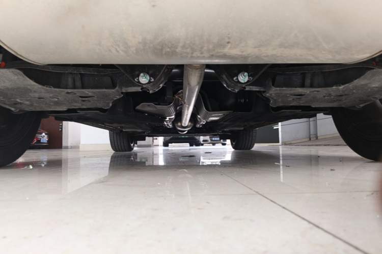 Used Geely Auto Monjaro L 2024 2.0TD DCT EVO Two-Wheel Drive Long-Range Version Chassis Rear