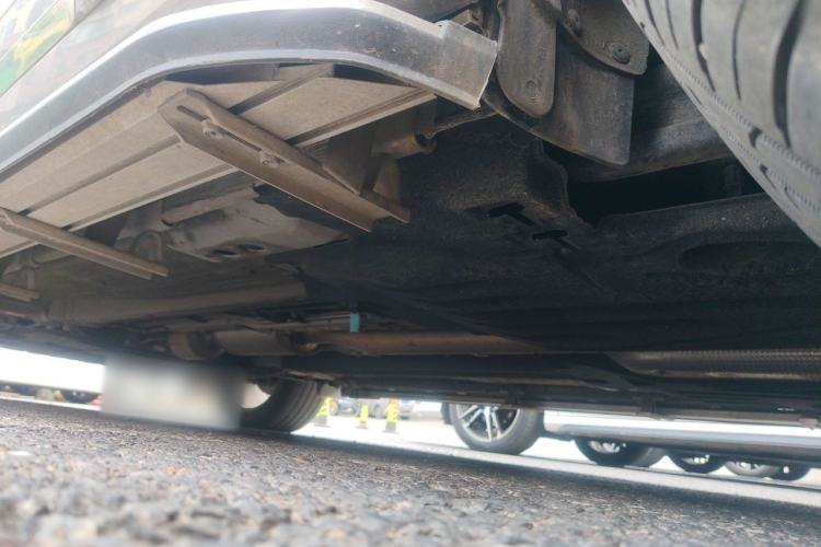 Used Geely Auto Monjaro L 2024 2.0TD DCT EVO Two-Wheel Drive Long-Range Version Chassis Rear Left