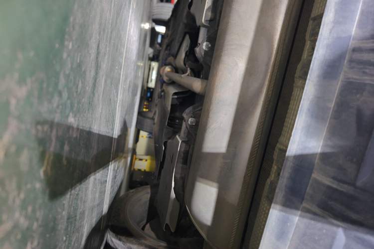 Used Geely Auto Monjaro L 2024 2.0TD High-Power Automatic Two-Wheel Drive Skyline Edition Chassis Rear