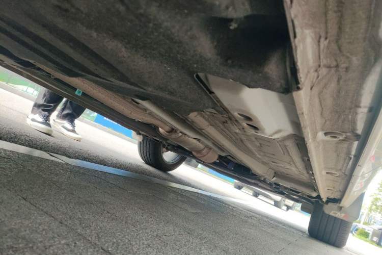 Used Geely Auto Monjaro L 2024 2.0TD DCT EVO Two-Wheel Drive Long-Range Version Chassis Rear Right