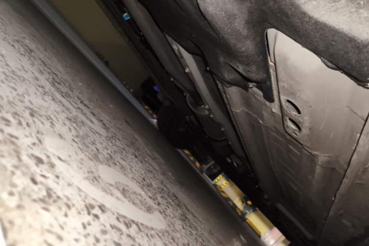 Used Geely Auto Monjaro L 2024 2.0TD High-Power Automatic Two-Wheel Drive Yunqi Version Chassis Rear Right