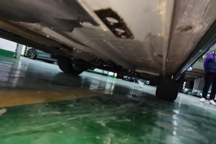 Used Geely Auto Monjaro L 2024 2.0TD DCT EVO Two-Wheel Drive Long-Range Version Chassis Rear Right