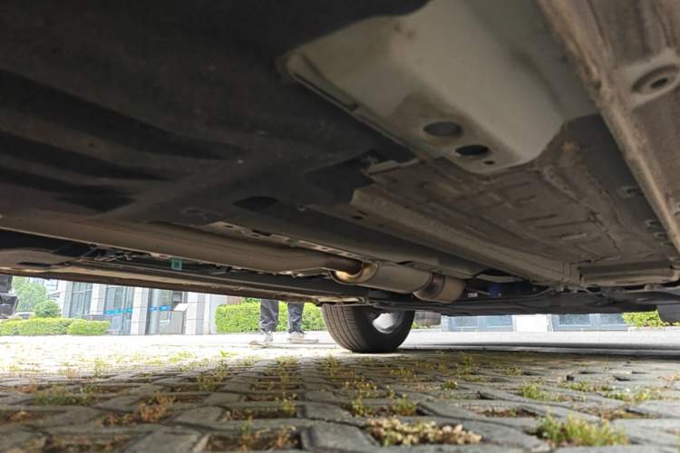 Used Geely Auto Monjaro L 2024 2.0TD DCT EVO Two-Wheel Drive Long-Range Version Chassis Rear Right