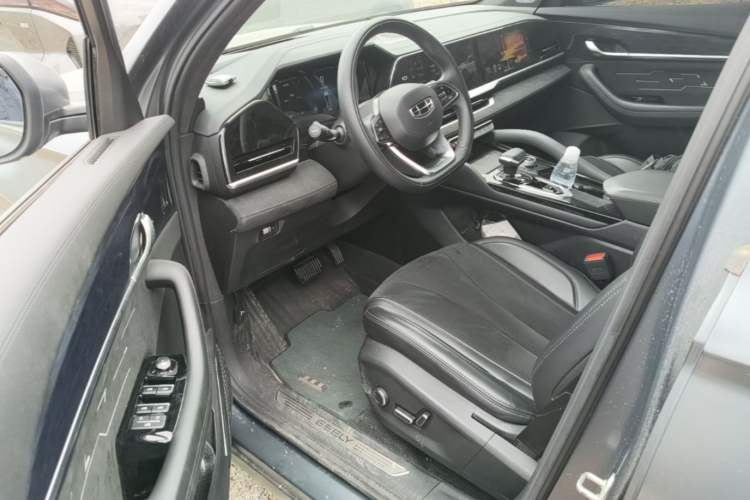 Used Geely Auto Monjaro L 2024 2.0TD High-Power Automatic Two-Wheel Drive Skyline Edition Driver Seat