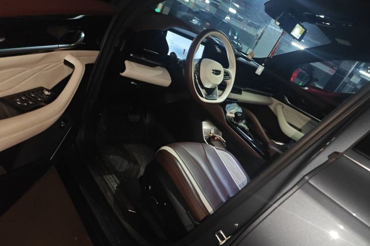 Used Geely Auto Monjaro L 2024 2.0TD High-Power Automatic Two-Wheel Drive Yunqi Version Driver Seat