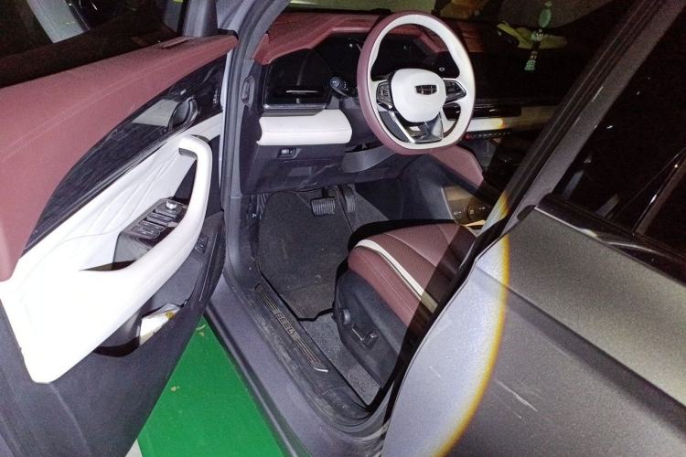 Used Geely Auto Monjaro L 2024 2.0TD High-Power Automatic Two-Wheel Drive Yunqi Version Driver Seat