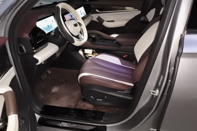 Used Geely Auto Monjaro L 2024 2.0TD High-Power Automatic Two-Wheel Drive Yunqi Version Driver Seat