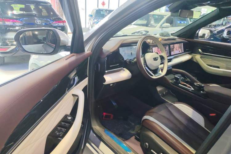 Used Geely Auto Monjaro L 2024 2.0TD High-Power Automatic Two-Wheel Drive Yunqi Version Driver Seat