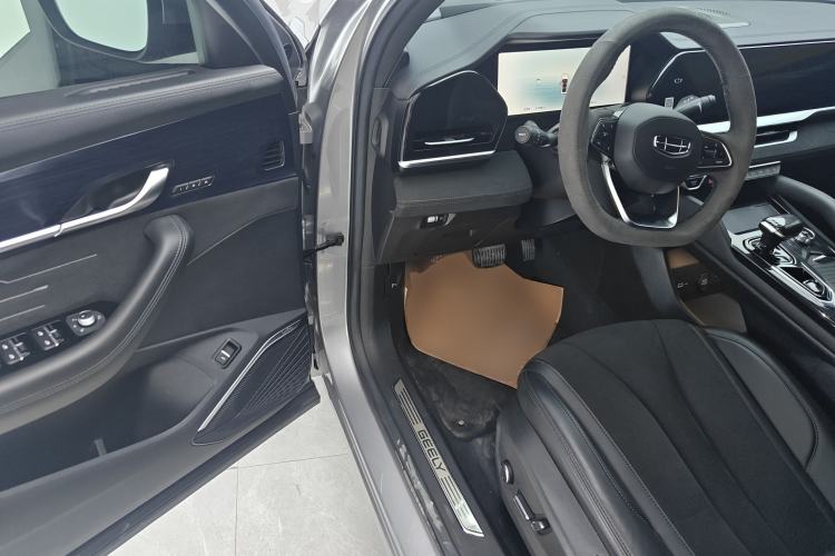 Used Geely Auto Monjaro L 2024 2.0TD High-Power Automatic Two-Wheel Drive Skyline Edition Driver Seat