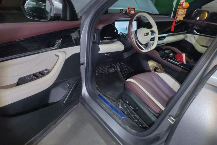 Used Geely Auto Monjaro L 2024 2.0TD High-Power Automatic Two-Wheel Drive Yunqi Version Driver Seat