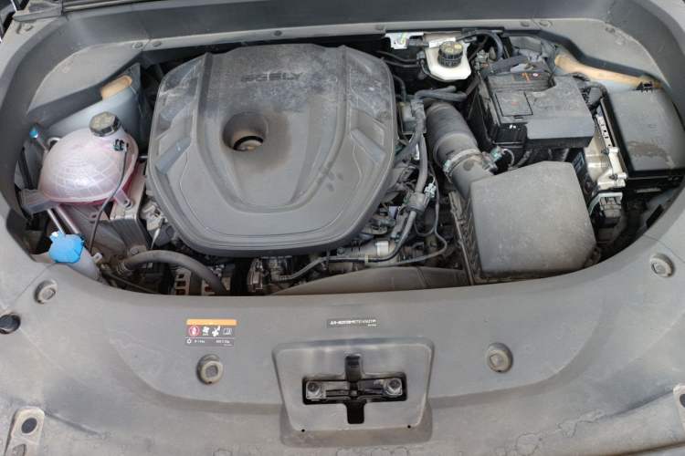 Used Geely Auto Monjaro L 2024 2.0TD High-Power Automatic Two-Wheel Drive Skyline Edition Engine Bay