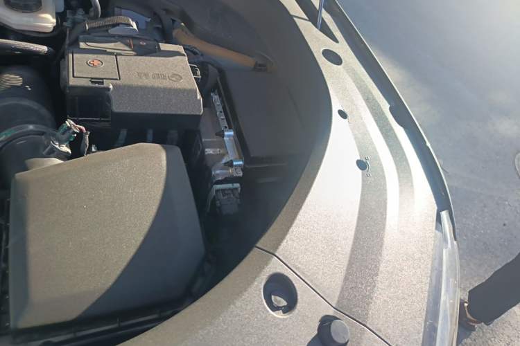 Used Geely Auto Monjaro L 2024 2.0TD DCT EVO Two-Wheel Drive Long-Range Version Engine Bay Left