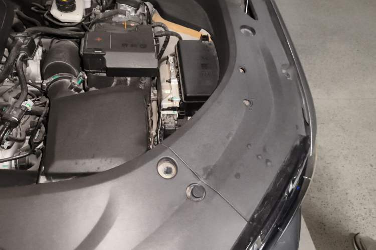 Used Geely Auto Monjaro L 2024 2.0TD High-Power Automatic Two-Wheel Drive Yunqi Version Engine Bay Left