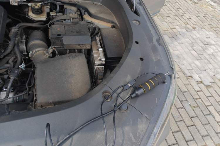 Used Geely Auto Monjaro L 2024 2.0TD High-Power Automatic Two-Wheel Drive Yunqi Version Engine Bay Left