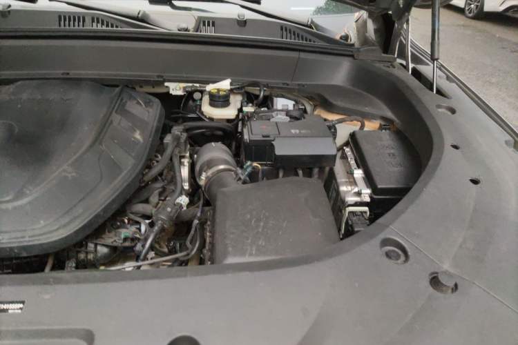 Used Geely Auto Monjaro L 2024 2.0TD High-Power Automatic Two-Wheel Drive Yunqi Version Engine Bay Left