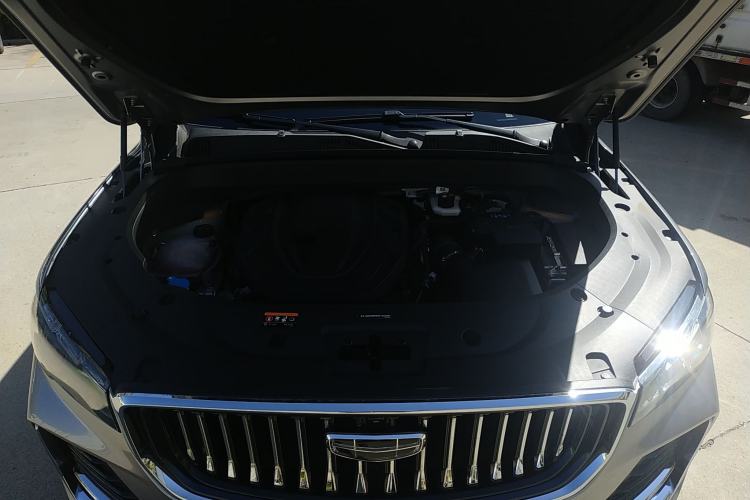 Used Geely Auto Monjaro L 2024 2.0TD High-Power Automatic Two-Wheel Drive Yunqi Version Engine Bay
