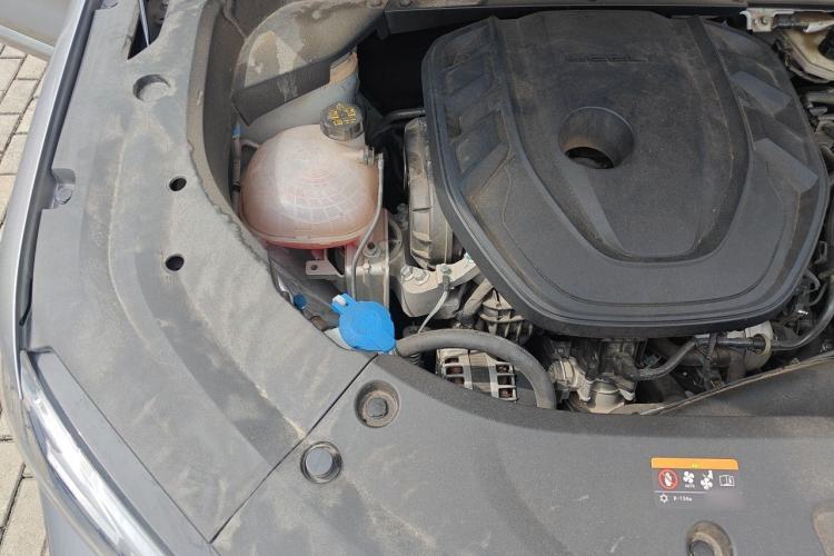 Used Geely Auto Monjaro L 2024 2.0TD High-Power Automatic Two-Wheel Drive Yunqi Version Engine Bay Right